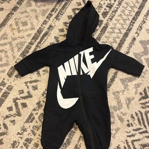 Nike hooded jumpsuit 0-3 months